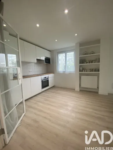 Apartment in Fontenay-sous-Bois (94120)