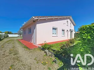 Maison traditionnelle à Saint-Maurice-sur-Adour (40270)