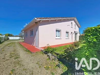 Maison traditionnelle à Saint-Maurice-sur-Adour (40270)