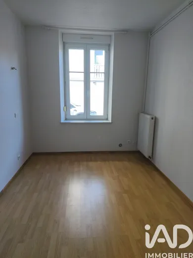 Immeuble à Contrexéville (88140)