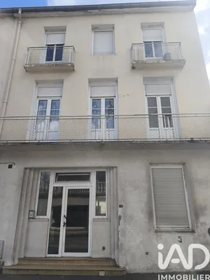 Building in Contrexéville (88140)