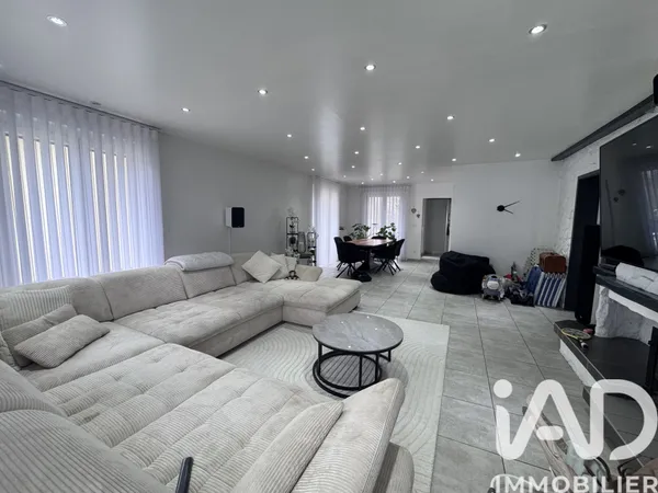 Vente maison à Hargarten-aux-Mines (57550) : maison 8 pièces 250 m² - 2000111 — 8