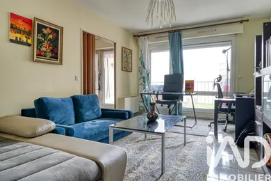 Apartment in Pontoise (95000)