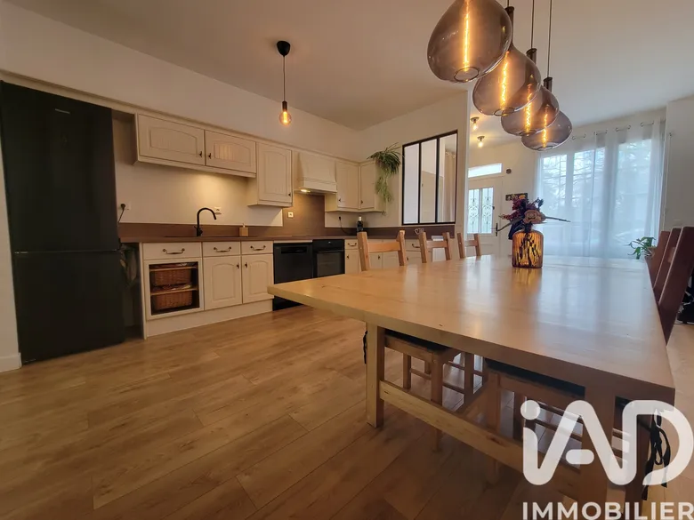 Maison 7 pièces 180 m² · à Pouzauges · 180 m² · 244 000 €