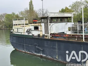 Barge in Guernes (78520)