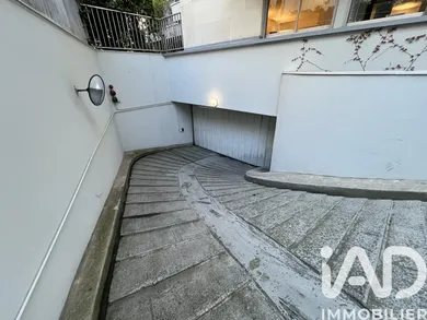 Parking in Paris (75014)