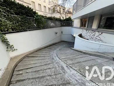 Parking in Paris (75014)
