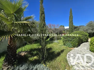 Building plot in Sanary-sur-Mer (83110)