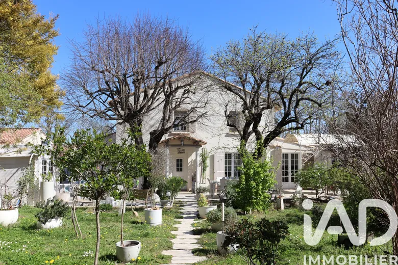 Maison 6 pièces 133 m² · à Avignon · 133,3 m² · 385 000 €