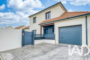 Traditional house in Charny (77410)