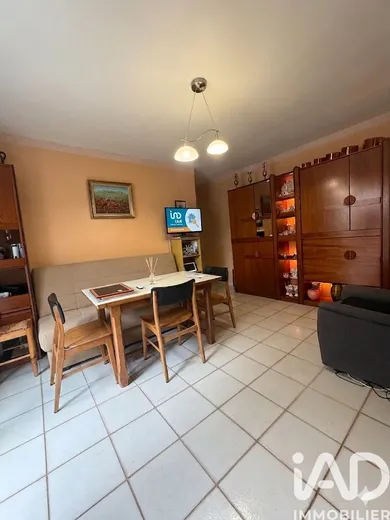 Apartment in Périgny (94520)
