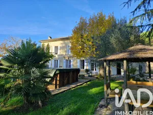 Maison de campagne à Saint-Magne-de-Castillon (33350)