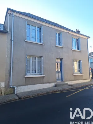 Townhouse in Montreuil-Bellay (49260)