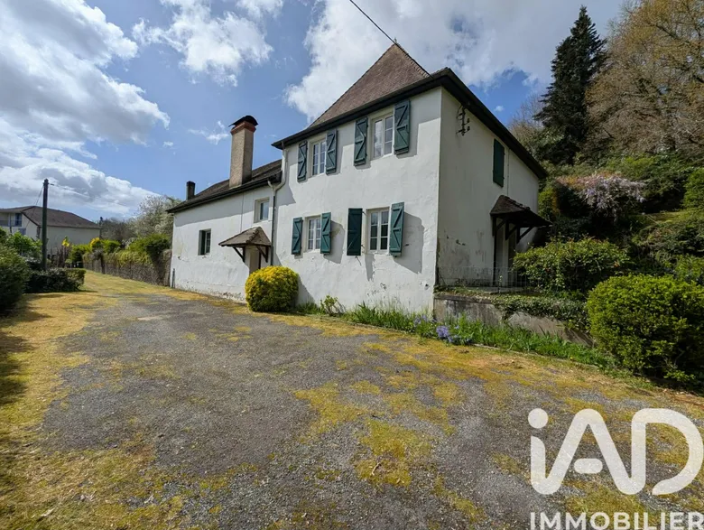 Maison 8 pièces 165 m² · à Orthez · 165 m² · 180 000 €