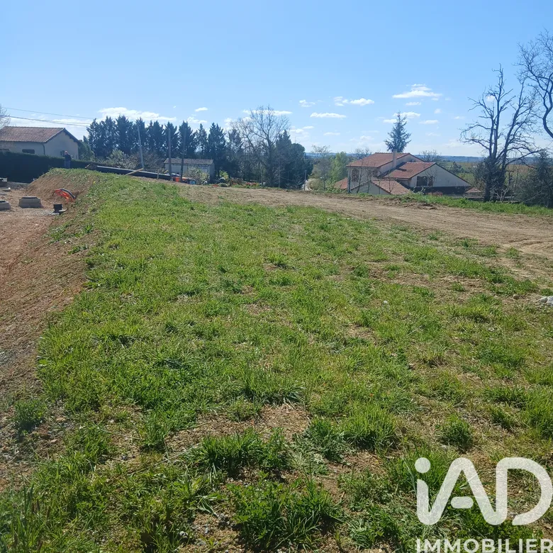 Terrain à bâtir à Rouffiac (81150) · 65 000 €