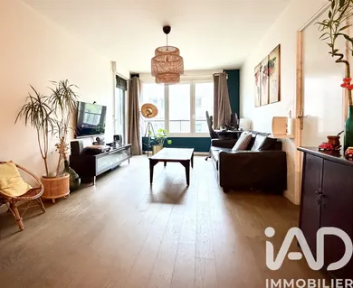 Apartment in Palaiseau (91120)