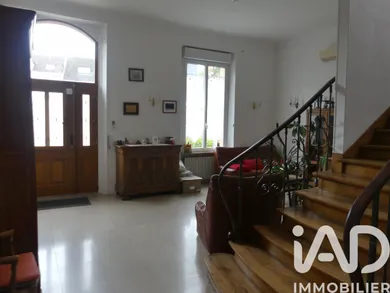 Townhouse in Pont-sur-Yonne (89140)
