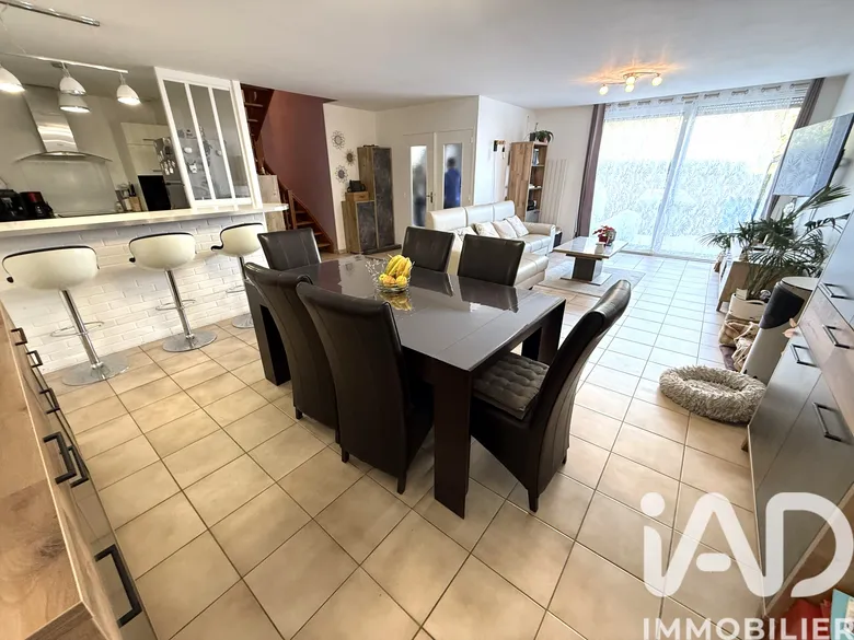 Maison 5 pièces 120 m² · à Reims · 120,2 m² · 240 000 €