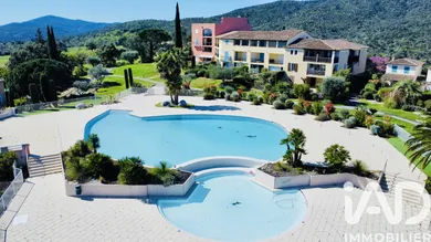 Appartement à Roquebrune-sur-Argens (83520)