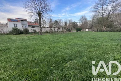Terrain à bâtir à Saint-Loubès (33450)