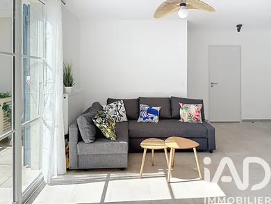 Apartment in Ollioules (83190)