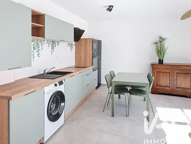 Apartment in Ollioules (83190)