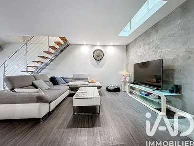 Apartment in Sainte-Geneviève-des-Bois (91700)
