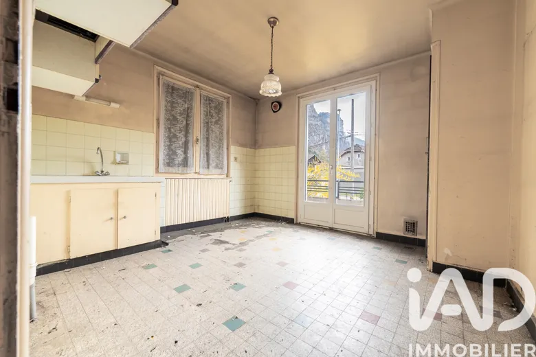 Maison 5 pièces 77 m² · à Magland · 77,4 m² · 299 000 €