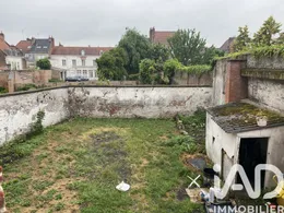 Building in Douai (59500)