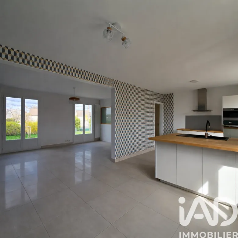 Maison 8 pièces 169 m² · à Joué-lès-Tours · 169,4 m² · 369 000 €