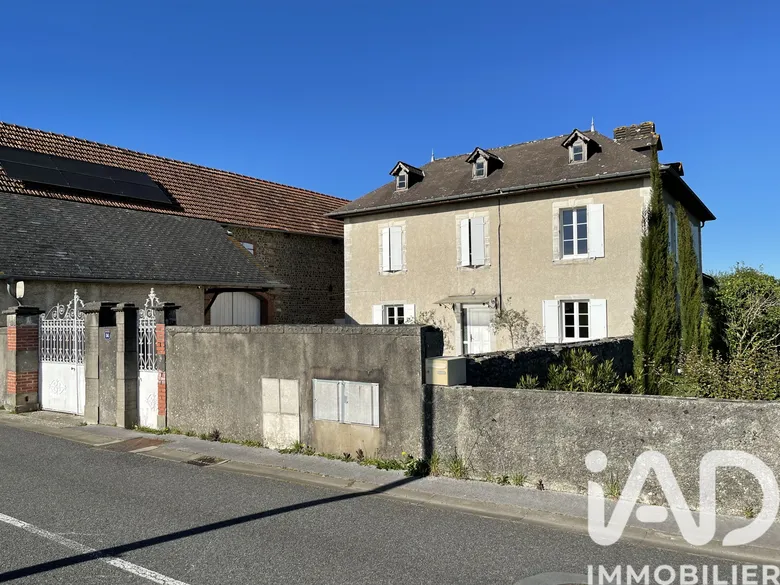 Maison 8 pièces 208 m² · à Pardies · 208 m² · 259 000 €