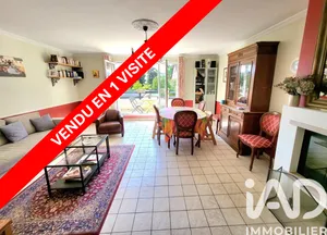 Duplex in Jouy-en-Josas (78350)