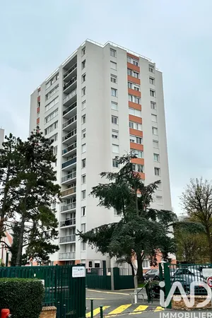 Apartment in Thiais (94320)