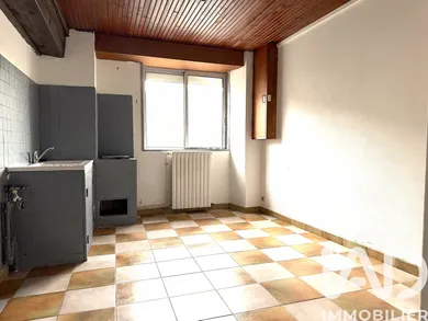 Townhouse in Tauriac (33710)
