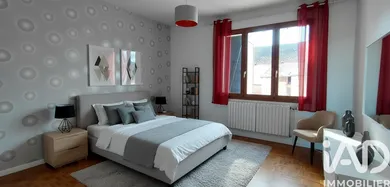 Maison traditionnelle à Estivareilles (03190)