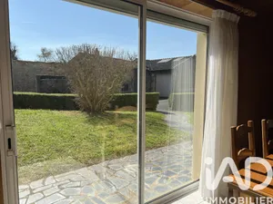 Village house in Lys-Haut-Layon (49310)