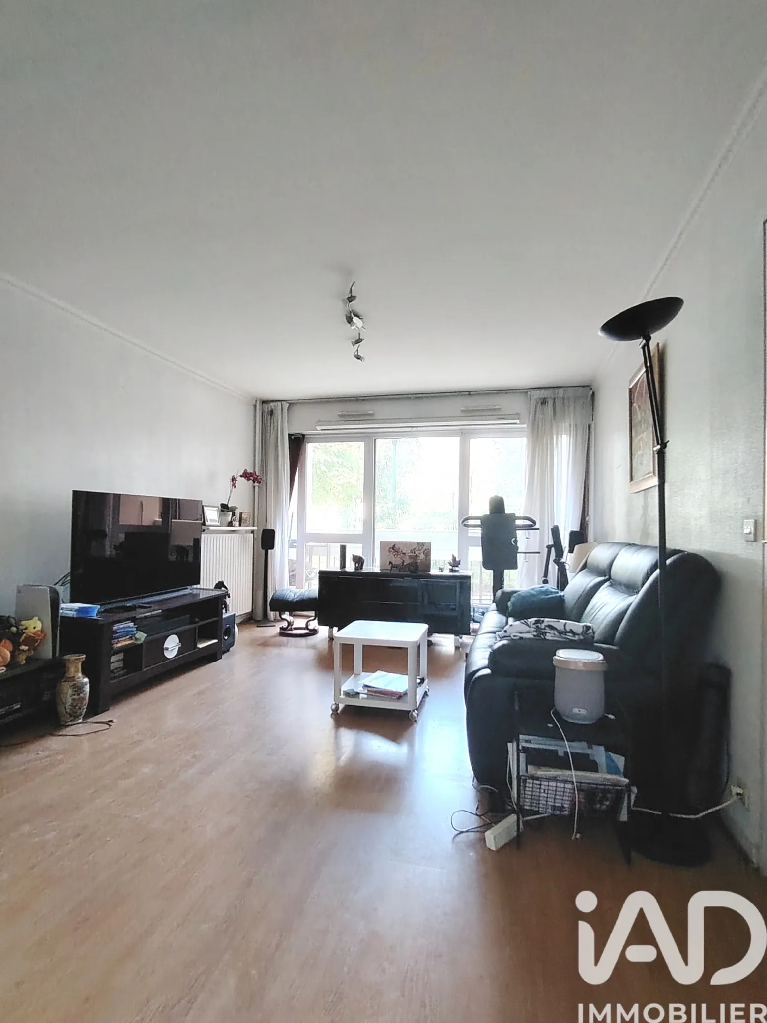 Vente appartement à Les Ulis (91940) : appartement 3 pièces 63 m² — 2