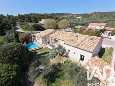 Maison à Aureille (13930)