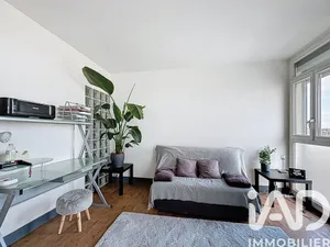 Apartment in Bois-Colombes (92270)