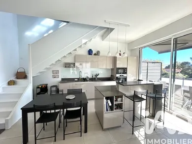 Apartment in Saint-Raphaël (83700)