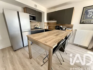 Apartment in Plaisir (78370)