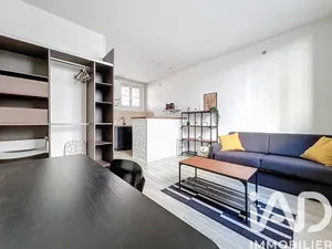 Apartment in Paris (75011)
