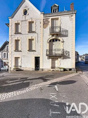 Building in Allassac (19240)