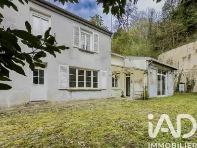 House in Oulchy-le-Château (02210)