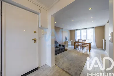 Apartment in Thiais (94320)