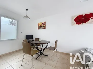 Apartment in La Rochelle (17000)