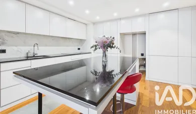 Apartment in Paris (75011)