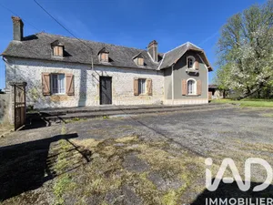 Traditional house in Thèze (64450)