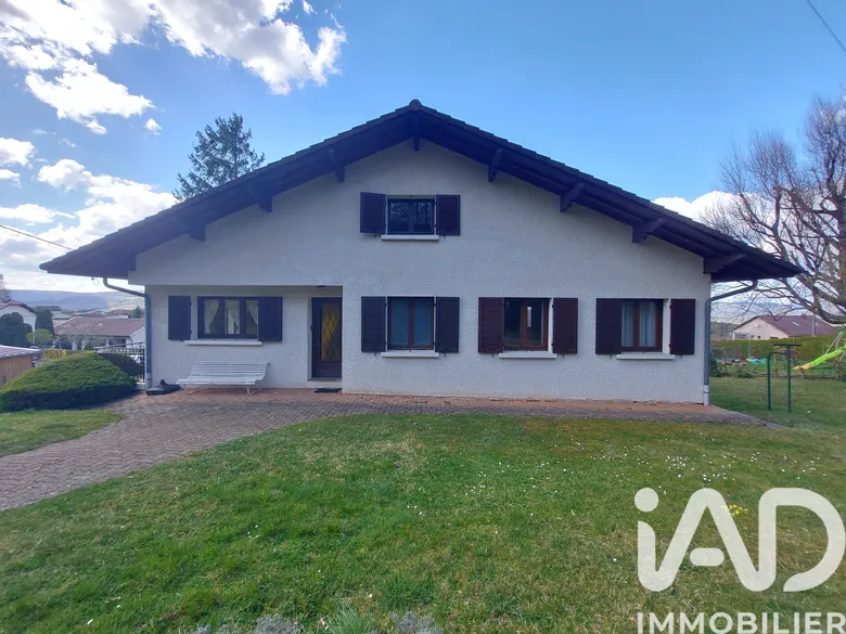 Maison 5 pièces 154 m² · à Arinthod · 154 m² · 199 500 €