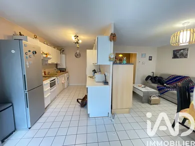 Apartment in Grenoble (38100)